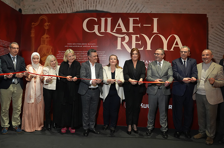 "Gılaf-ı Reyya: Osmanlı’dan Günümüze Koku Şişeleri" sergisi sanatseverle buluştu